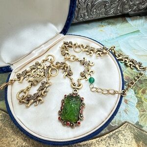Vintage Signed MONET Green Winged Lion Necklace.